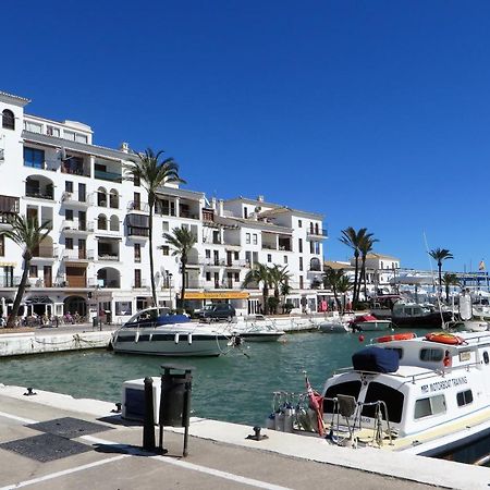 Salinas. Apartment For 4. Terrace/Parking/Pools/Gym/4Mins Beach Estepona Exterior photo