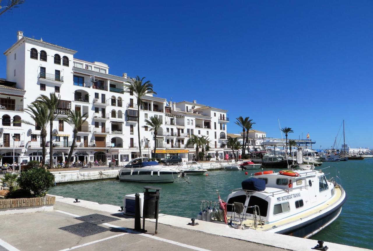 Salinas. Apartment For 4. Terrace/Parking/Pools/Gym/4Mins Beach Estepona Exterior photo
