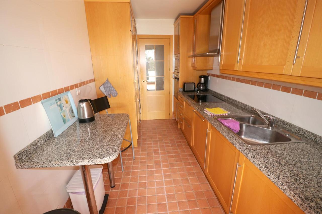 Salinas. Apartment For 4. Terrace/Parking/Pools/Gym/4Mins Beach Estepona Exterior photo